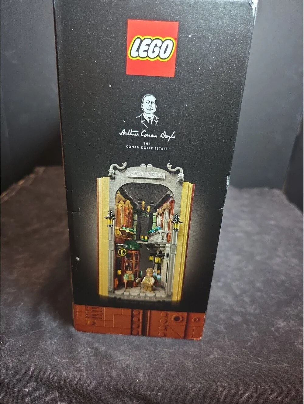 LEGO-10351 Sherlock Holmes Book Nook - New/Unopened